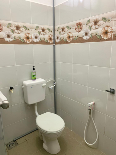 Bathroom, HOMESTAY CIKGU NORA near UTHM KPTM IPG muslimonly, Batu Pahat