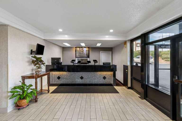 Public Area 2, Quality Inn Marietta Near Dobbins Arb, Cobb