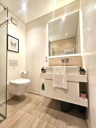 Bathroom 2, Stylish studio in central Luxembourg, Luxembourg