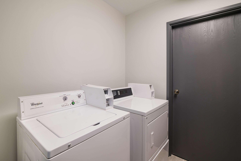 Bathroom 1, Econo Lodge Williston, Williams