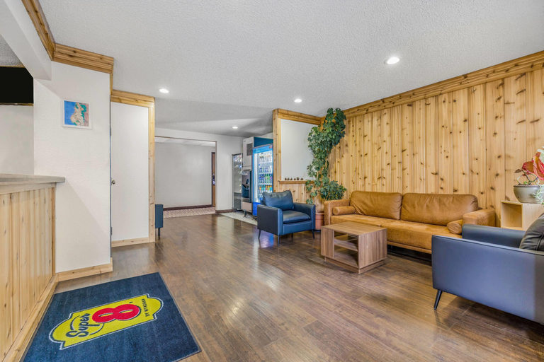 Public Area 3, Super 8 by Wyndham Arcata, Humboldt