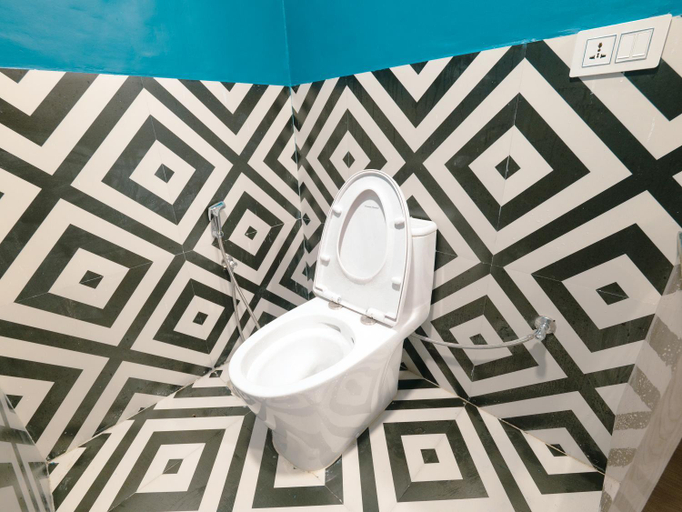 Bathroom 3, Hoztel Jollygrrant Doon, Dehradun