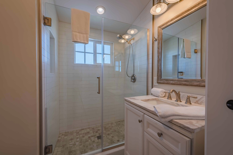 Bathroom 4, Hidden Acre - Bird House, San Luis Obispo