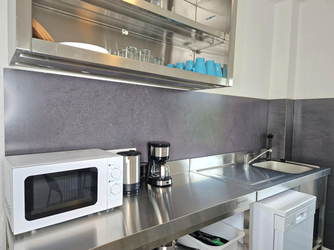 Others 5, Meribu W18-20 Wohnung fur Monteure und Arbeiter, Bottrop