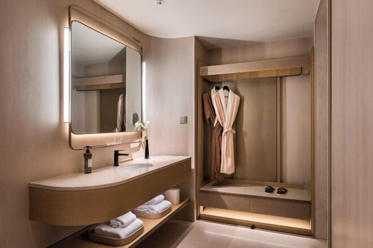 Bathroom 4, Crystal Shanghai North Bund, Shanghai