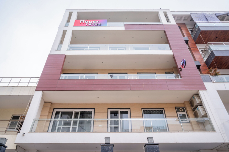 Exterior & Views, Housr 3 BHK Apartment Sector 45 Gurgaon, Gurgaon