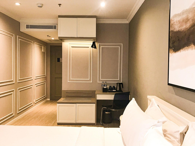 Bedroom 13