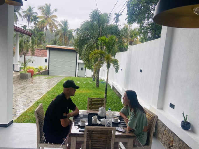 Food & Drinks 4, Thara Inn Villa, Dickwella