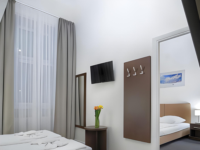 Bedroom 2, Hotel Bellevue am Kurfürstendamm, Berlin