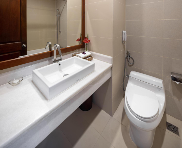 Bathroom 5