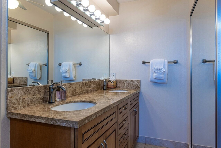 Bathroom 5, Royal Kahana 1211 2 Bedroom Condo, Maui