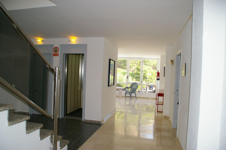 Public Area 3, Centremar, Girona