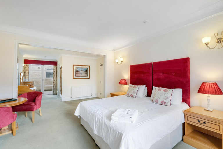 Bedroom, Charles House, Slough