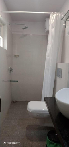 Bathroom 3, Fantasea, Visakhapatnam