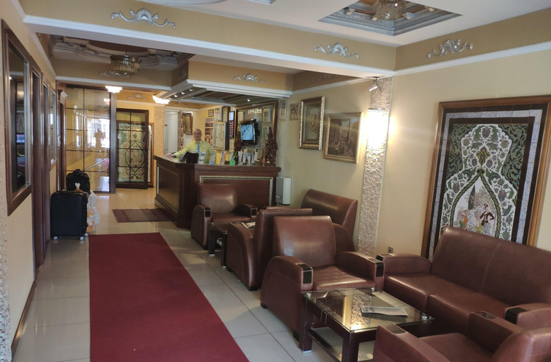 Public Area 3, Bazaar, Fatih