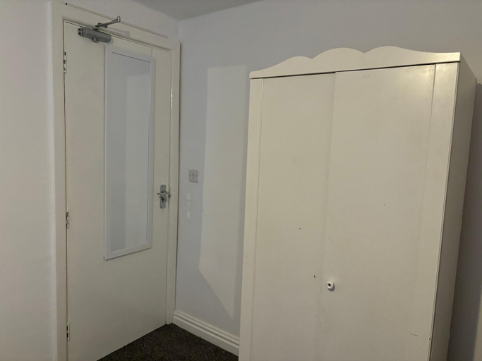 Others 5, HomesRentals, Sandwell