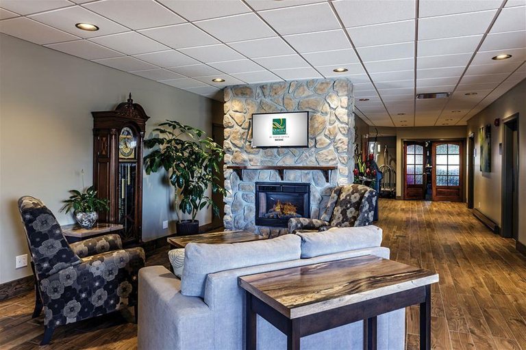 Public Area 2, Quality Inn & Suites Matane, Matane