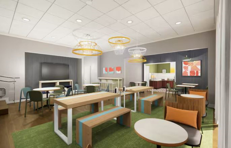 Food & Drinks 5, Spark by Hilton Lexington, Rockbridge