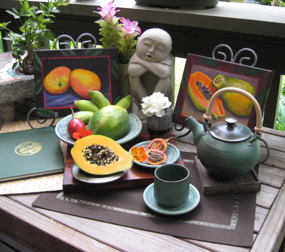 Food & Drinks, Volcano Artist Cottage, Hawaii