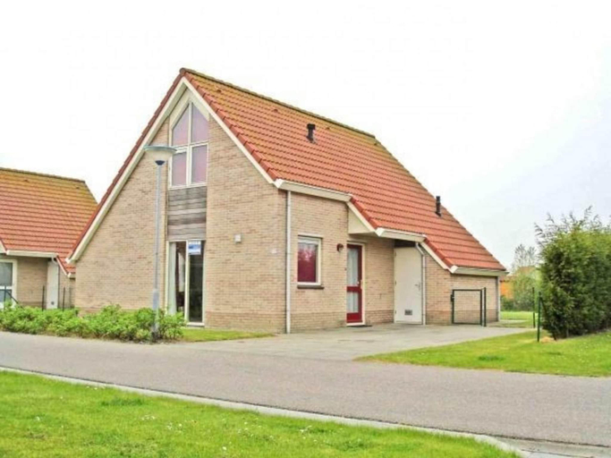 Others 4, Waterfront Bungalow Near Beach, Sluis