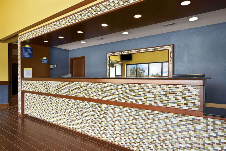 Public Area 2, Days Inn by Wyndham Fayetteville-South/I-95 Exit 49, Cumberland