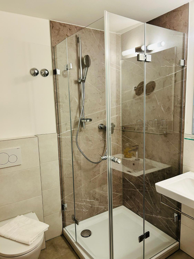 Bathroom 4, Braugasthof Trompete, Eichstätt