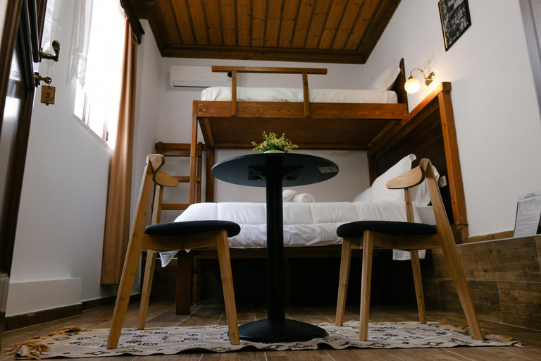 Others 4, Hotel Pashai, Gjirokastrës