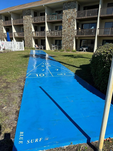 Sport & Beauty 4, Blue Surf 16B, Walton
