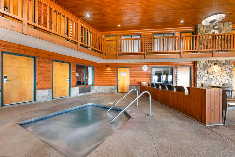 Sport & Beauty 5, Quality Inn Ashland - Lake Superior, Lake Superior