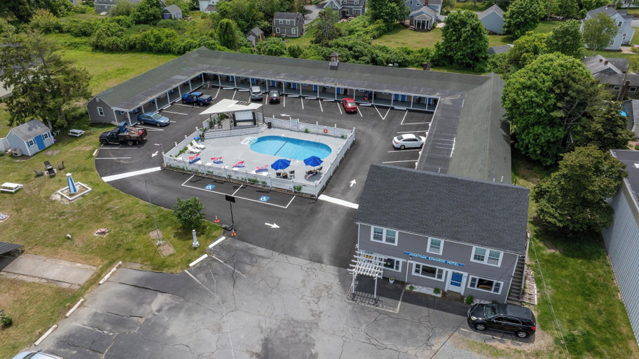 Exterior & Views 2, Jonathan Edwards Motel, Barnstable