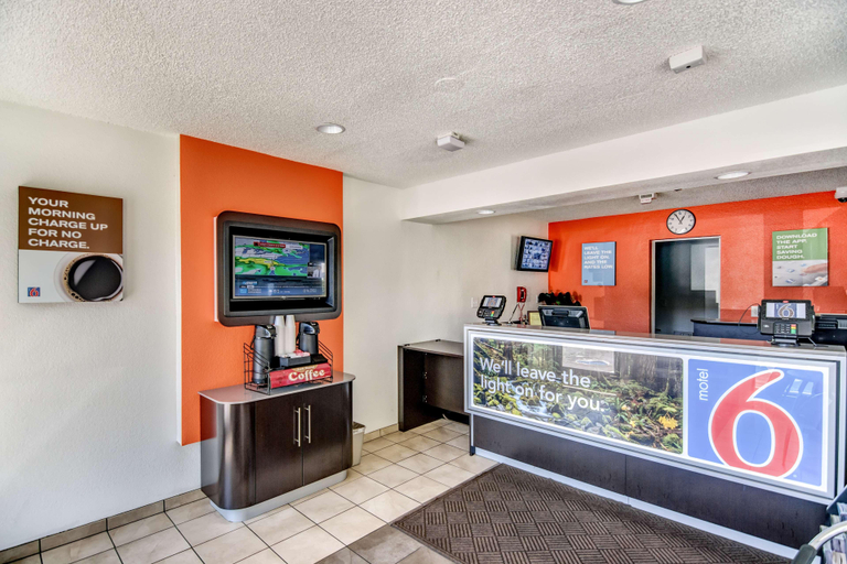 Public Area 2, Motel 6 Stockton, CA - North, San Joaquin