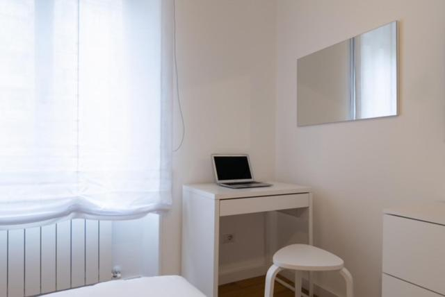 Bedroom 2, THE FIFTH Properties, Rome