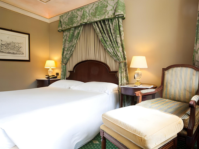 Bedroom 2, River Chateau Hotel, Rome