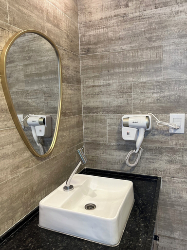 Bathroom 5, Makia Beach by Essence, Muro Alto, Porto Galinhas, Ipojuca