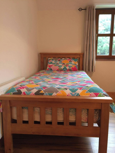 Room 5, Dingle Holiday Haven - Comfortable 3 Bedroom House