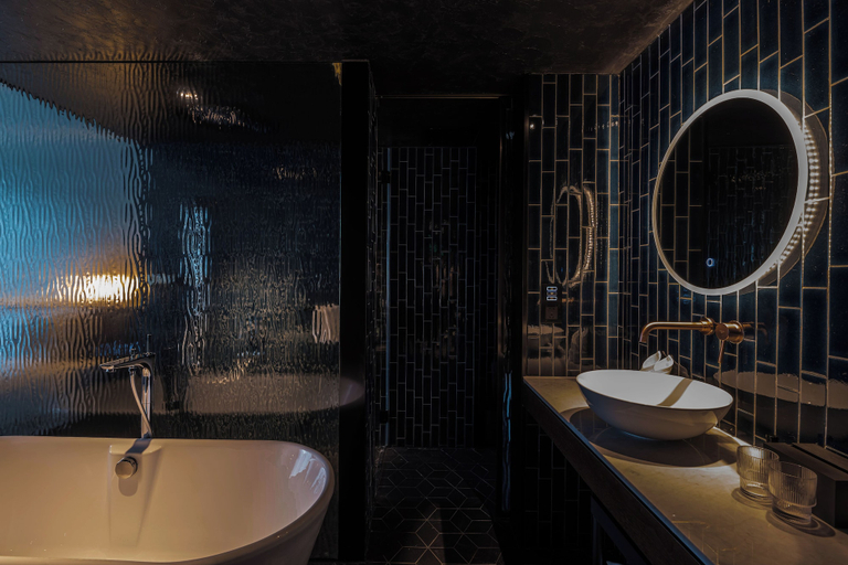 Bathroom 4, Neobridge Hotel, Shanghai