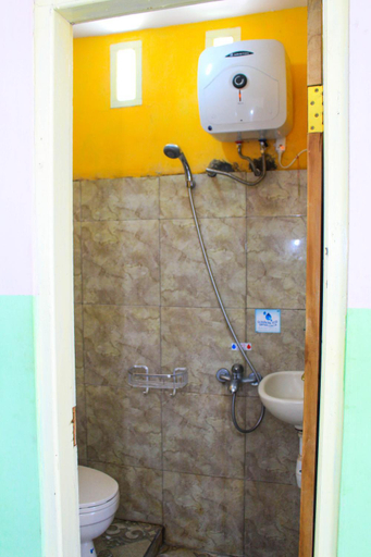 Bathroom 5, Hotel Edelweis 2 Bajawa, Ngada