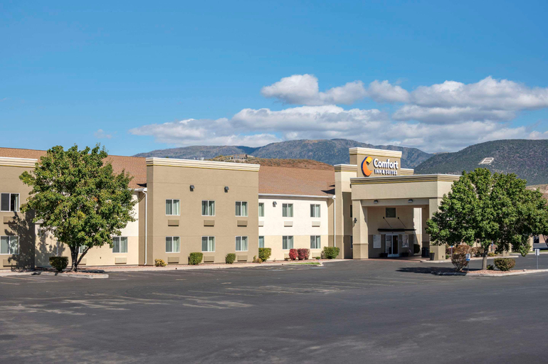 Exterior & Views 2, Comfort Inn and Suites Beaver, Beaver