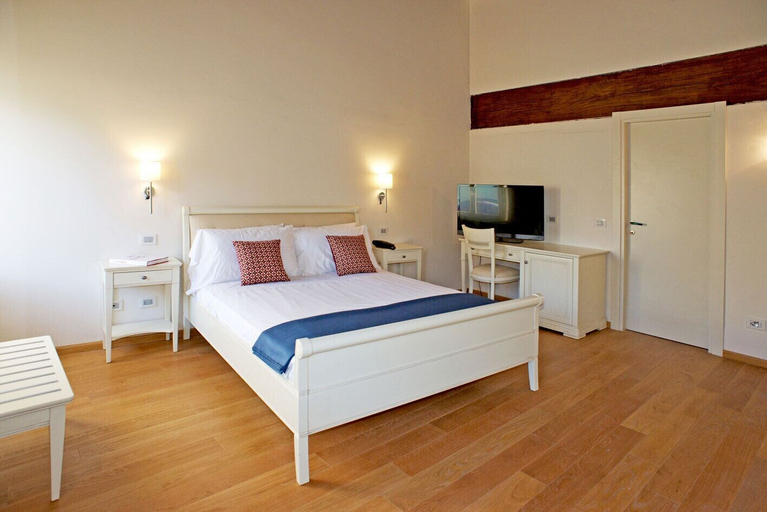 Bedroom 3, Albergo Palazzo Costa, La Spezia