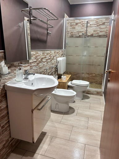 Bathroom 3, Vivendo rooms, Catania