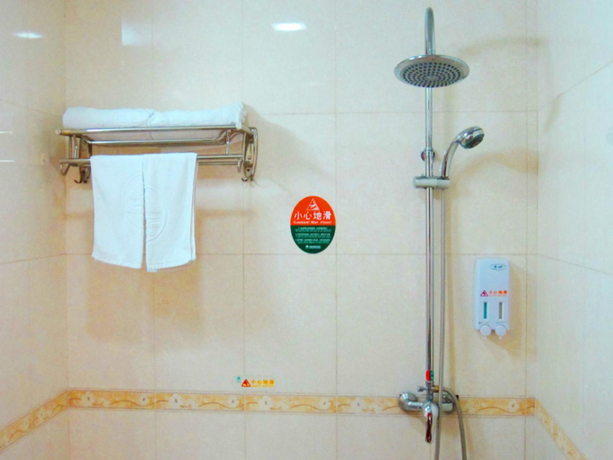 Bathroom 4, GreenTree Inn Beijing Shunyi Xinguozhan Express Hotel, Beijing