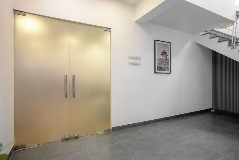 Public Area 3, Enkay Residency Sector 15, Gurgaon