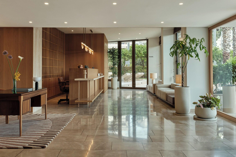 Public Area 4, Golden Sun, Attica