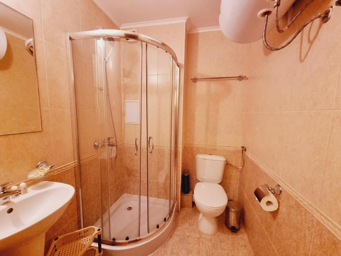 Bathroom 4, Etara 4 Apartments, Nesebar