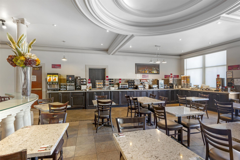 Food & Drinks 2, Best Western Plus Travel Hotel Toronto Airport, Toronto