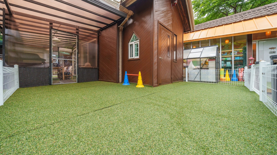 Exterior & Views 2, Gapyeong Santa Maria Dog-friendly Privat, Gapyeong