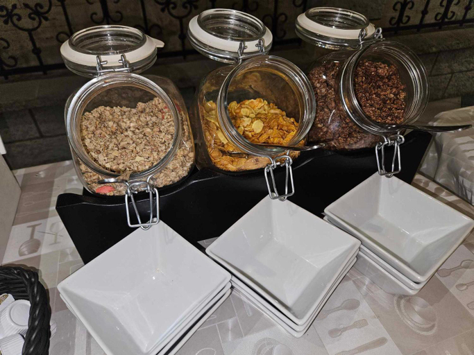 Food & Drinks 4, Hotel Atrium, Malacky