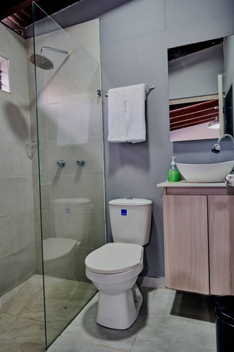 Bathroom 3, APARTAMENTO EN LAURELES ZONA ROSA, Medellín