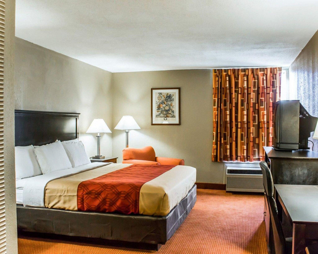 Bedroom 5, Econo Lodge Burlington, Alamance