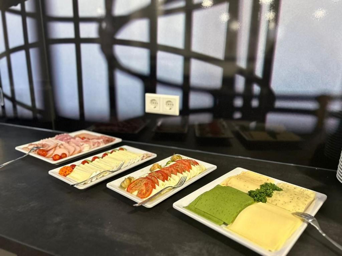 Food & Drinks 3, St. Barbara-Haus, Wesel
